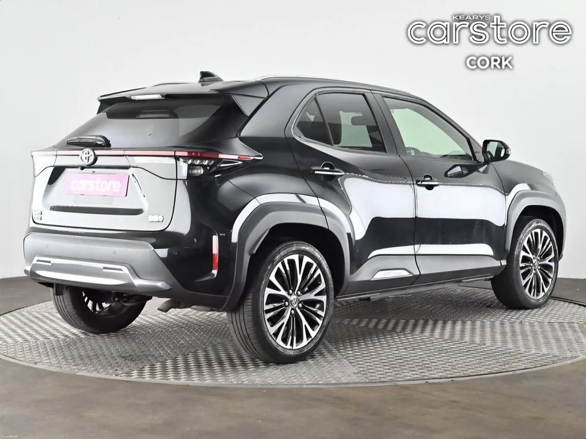 Toyota Yaris Cross 1.5 Hybrid CVT Luna - Image 5