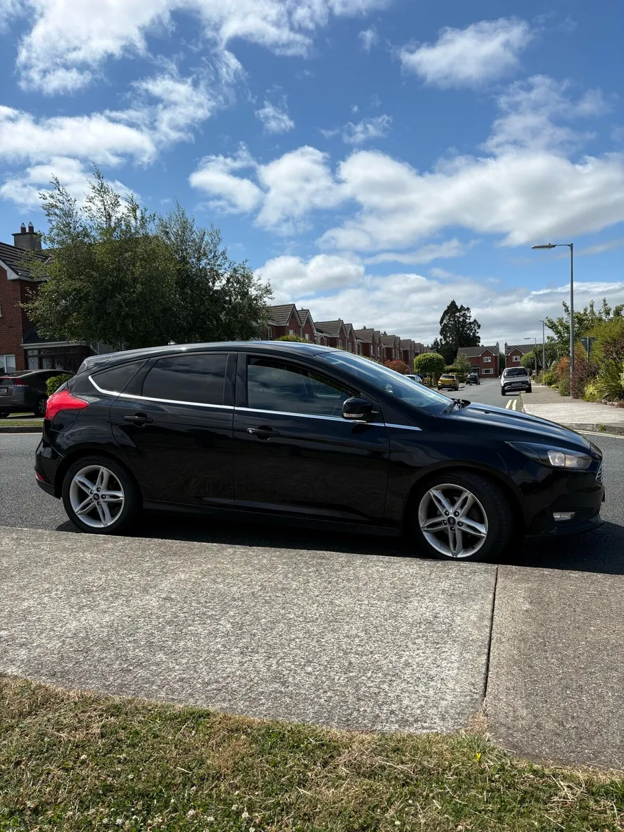 Ford Focus 2 year NCT, Service, Apple CarPlay - Image 3