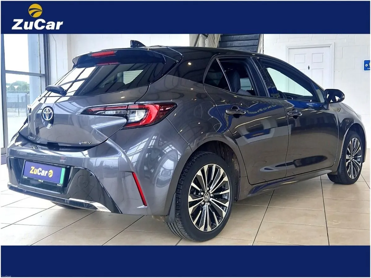 Toyota Corolla 1.8 Hybrid Luna Sport Hatchback - Image 3