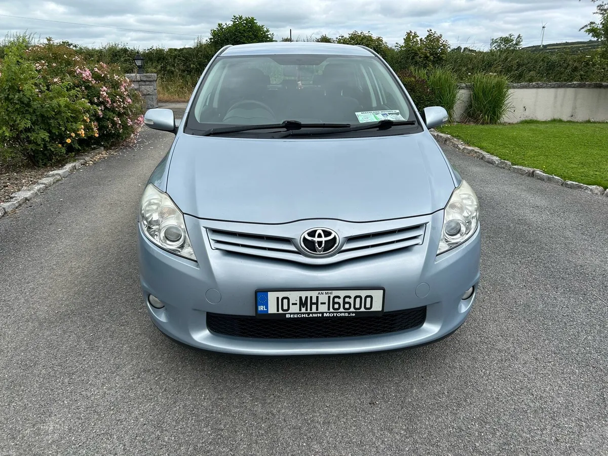 2010 Toyota Auris - Image 4