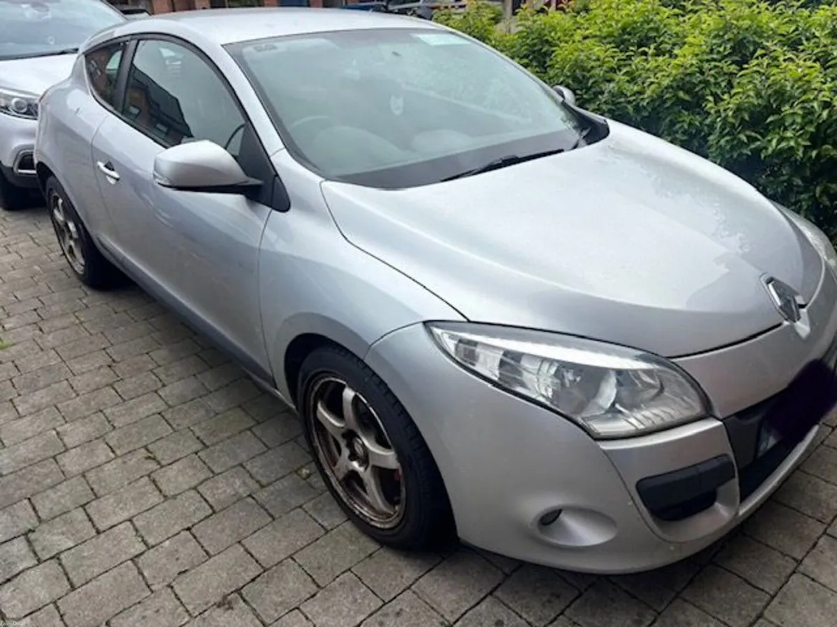 2010 Renault Megane Coupé 1.5 Diesel, NCT Nov 2026 - Image 1