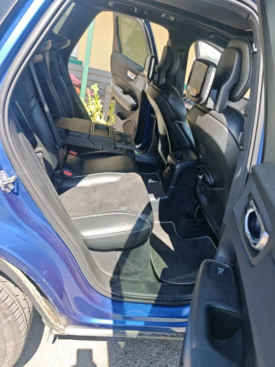 Volvo xc60 2.0 t8 hybrid or will px with money - Image 6