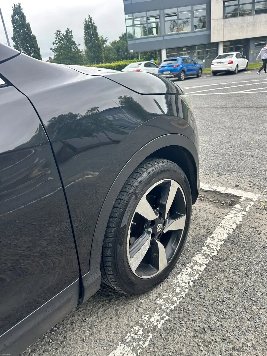 Nissan Qashqai 2015 - Image 6