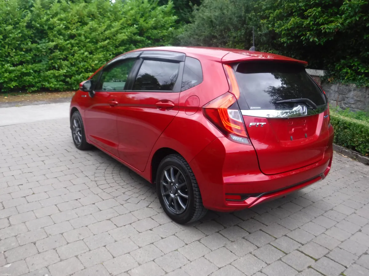 HONDA FIT 1.5 AUTO HYBRID ANDROID+CARPLAY - Image 4