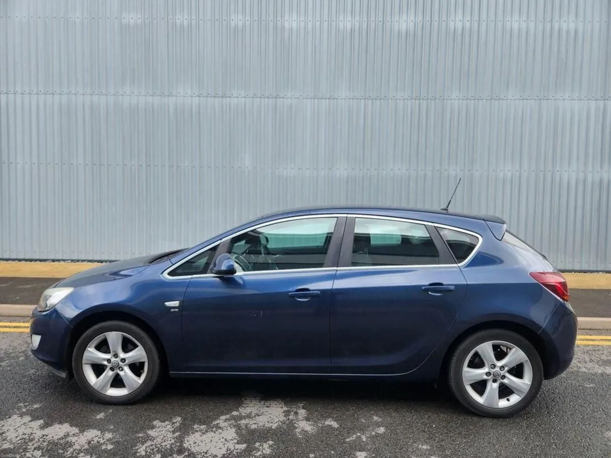 OPEL ASTRA -DIESEL - NEW NCT, TAXED - Image 1