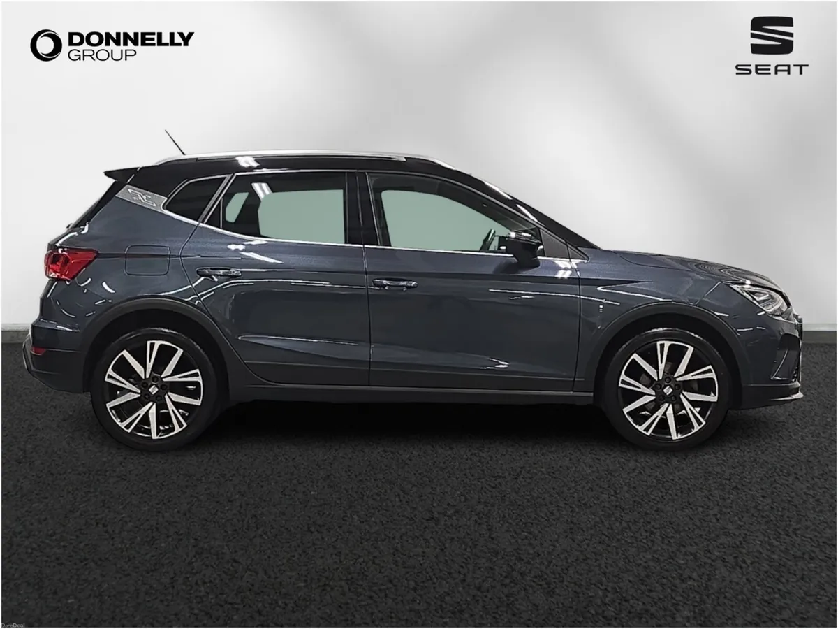 SEAT Arona Hatchback FR Edition - Image 4