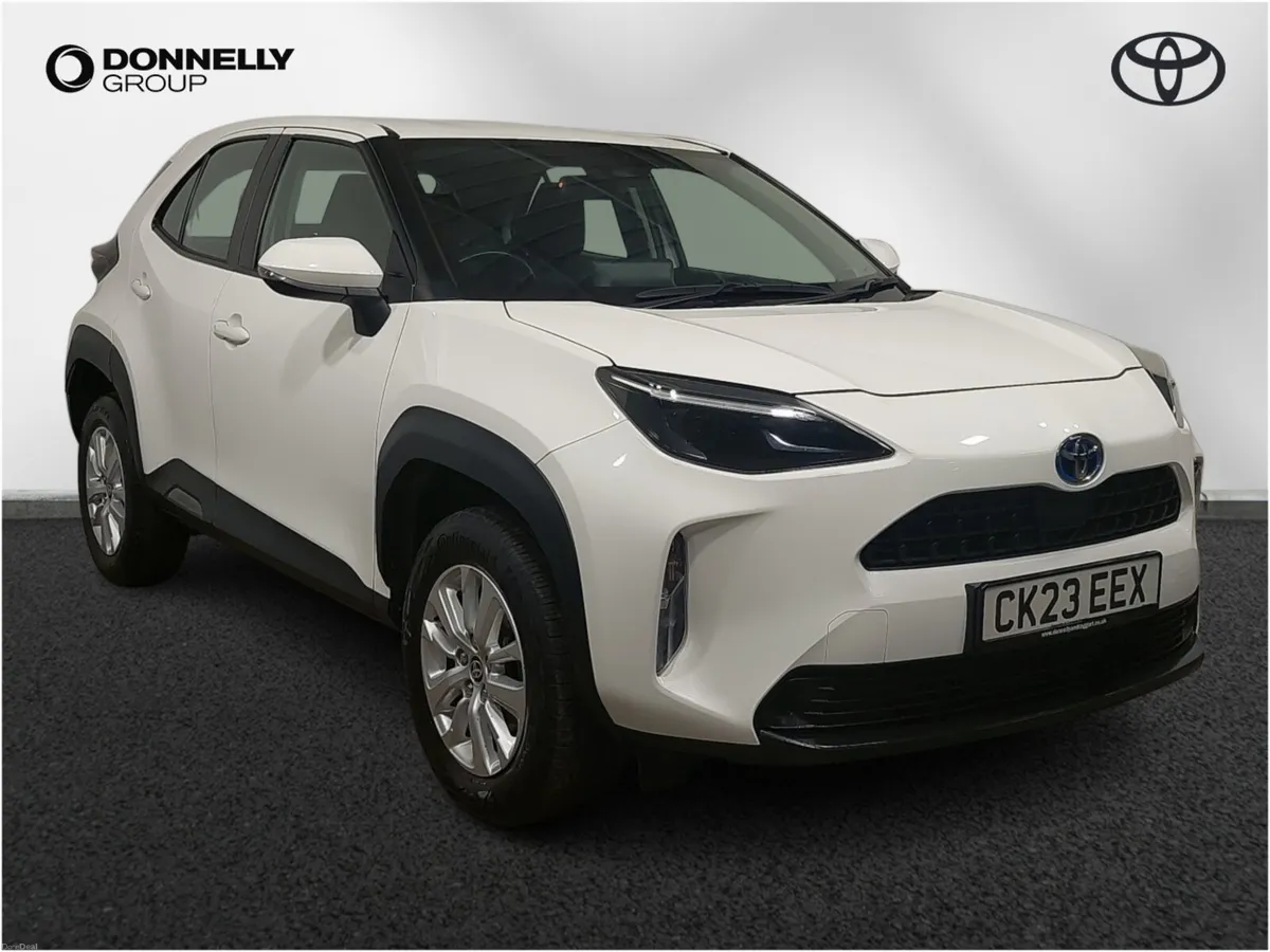 Toyota Yaris Cross Estate Icon - Image 1