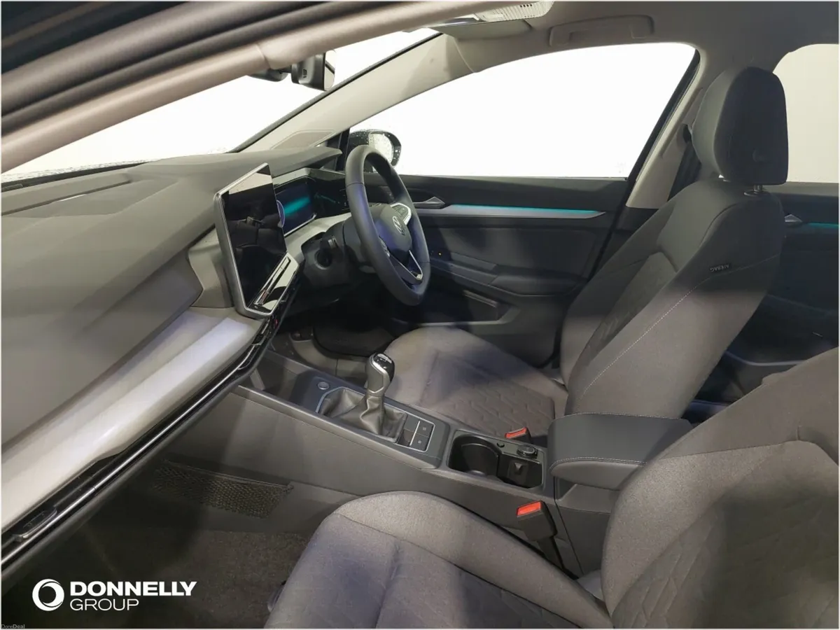 Volkswagen Golf Hatchback Match - Image 2
