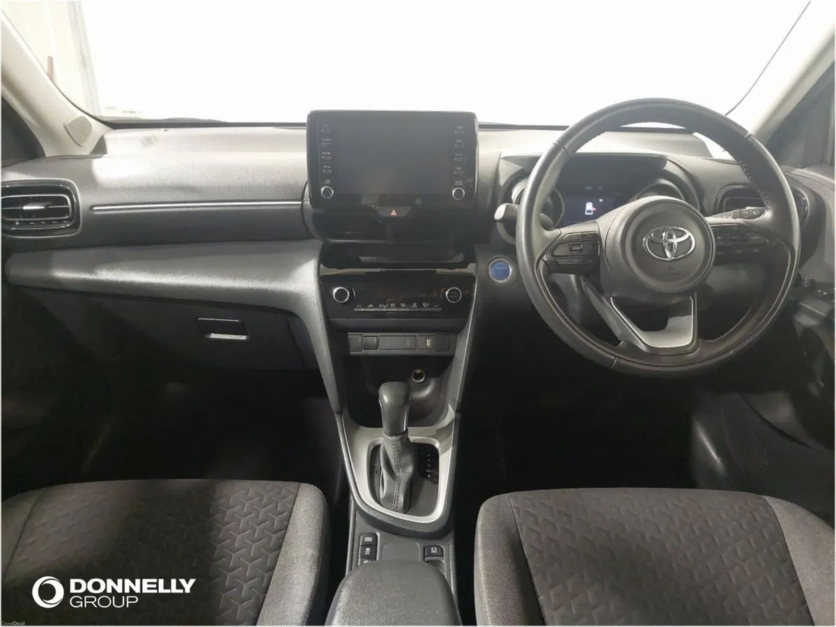 Toyota Yaris Cross Estate Icon - Image 5