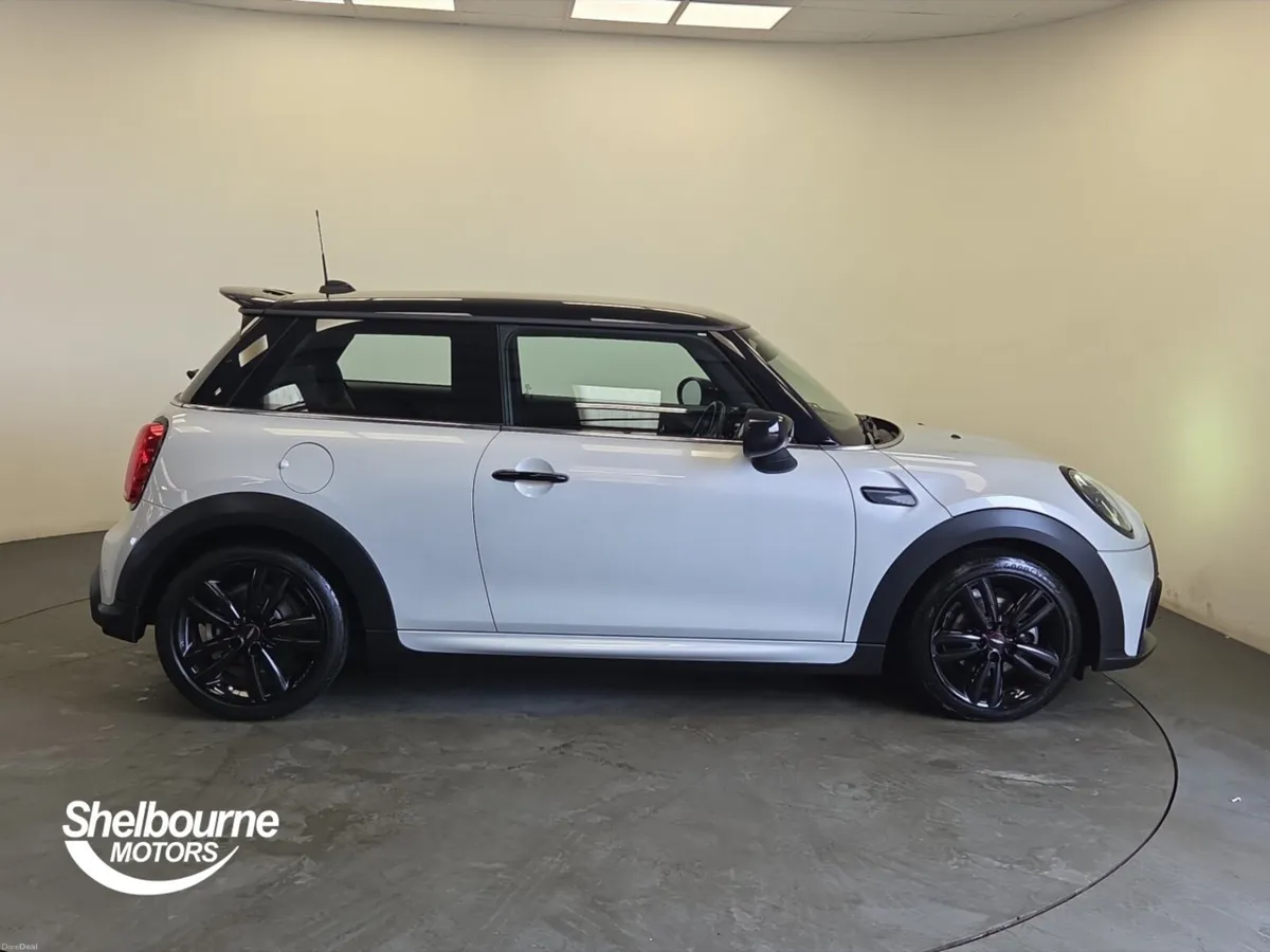 MINI Hatch COOPER SPORT - Image 3