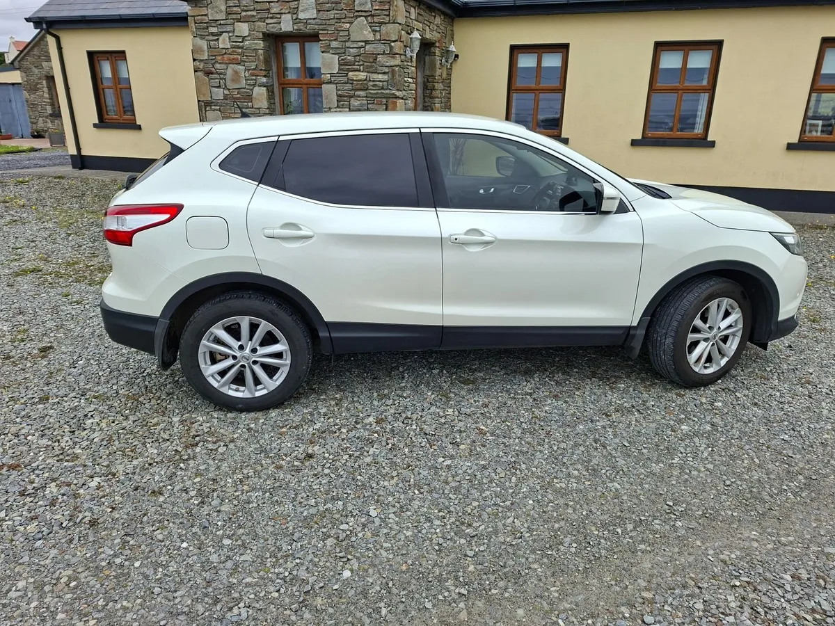 Nissan Qashqai 2015 - Image 5