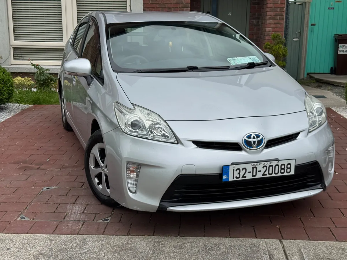 Toyota Prius 2013 - Image 4