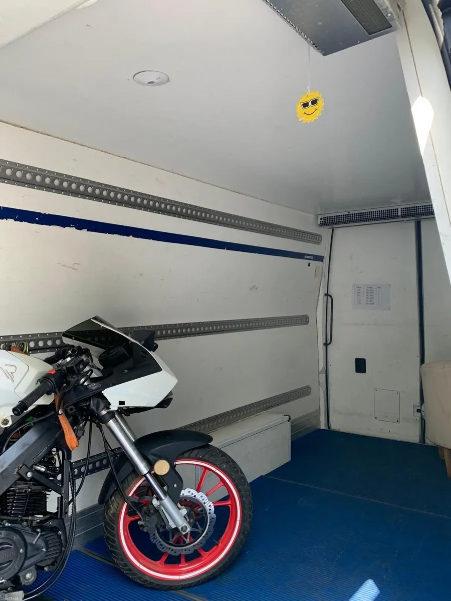 Mercedes-Benz Sprinter 2020 - Image 3