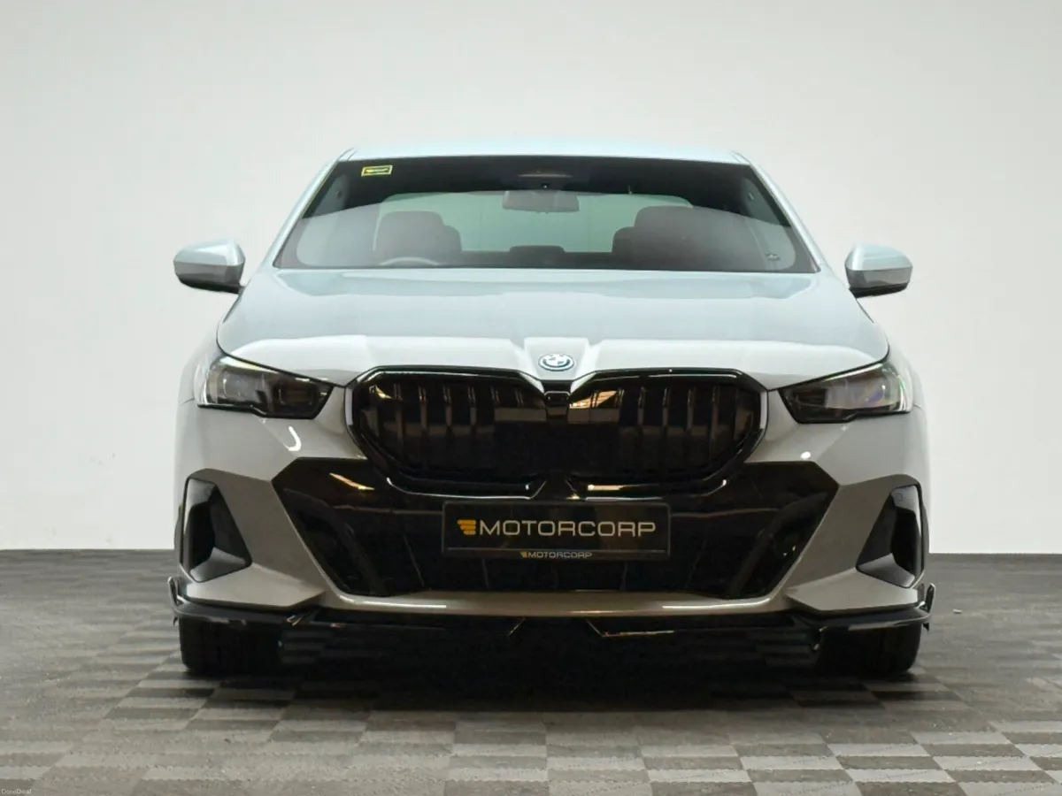 BMW i5 40 M SPORT EDRIVE - Image 2