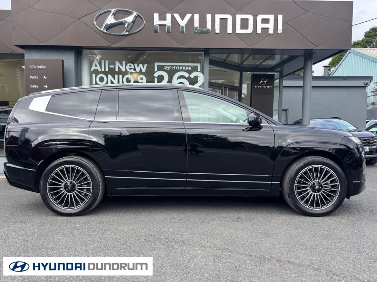 Hyundai IONIQ 9 Platinum Auto - Image 3