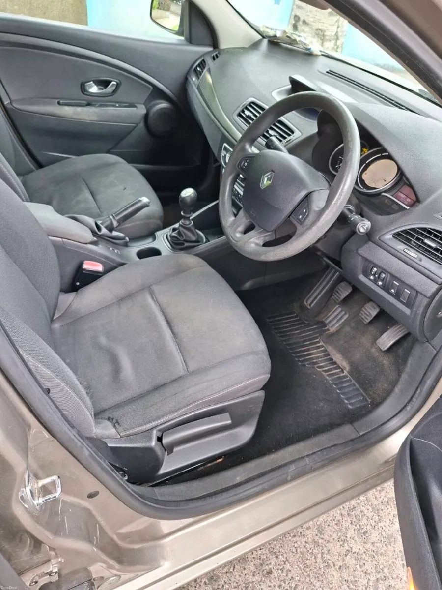 Car - Image 5