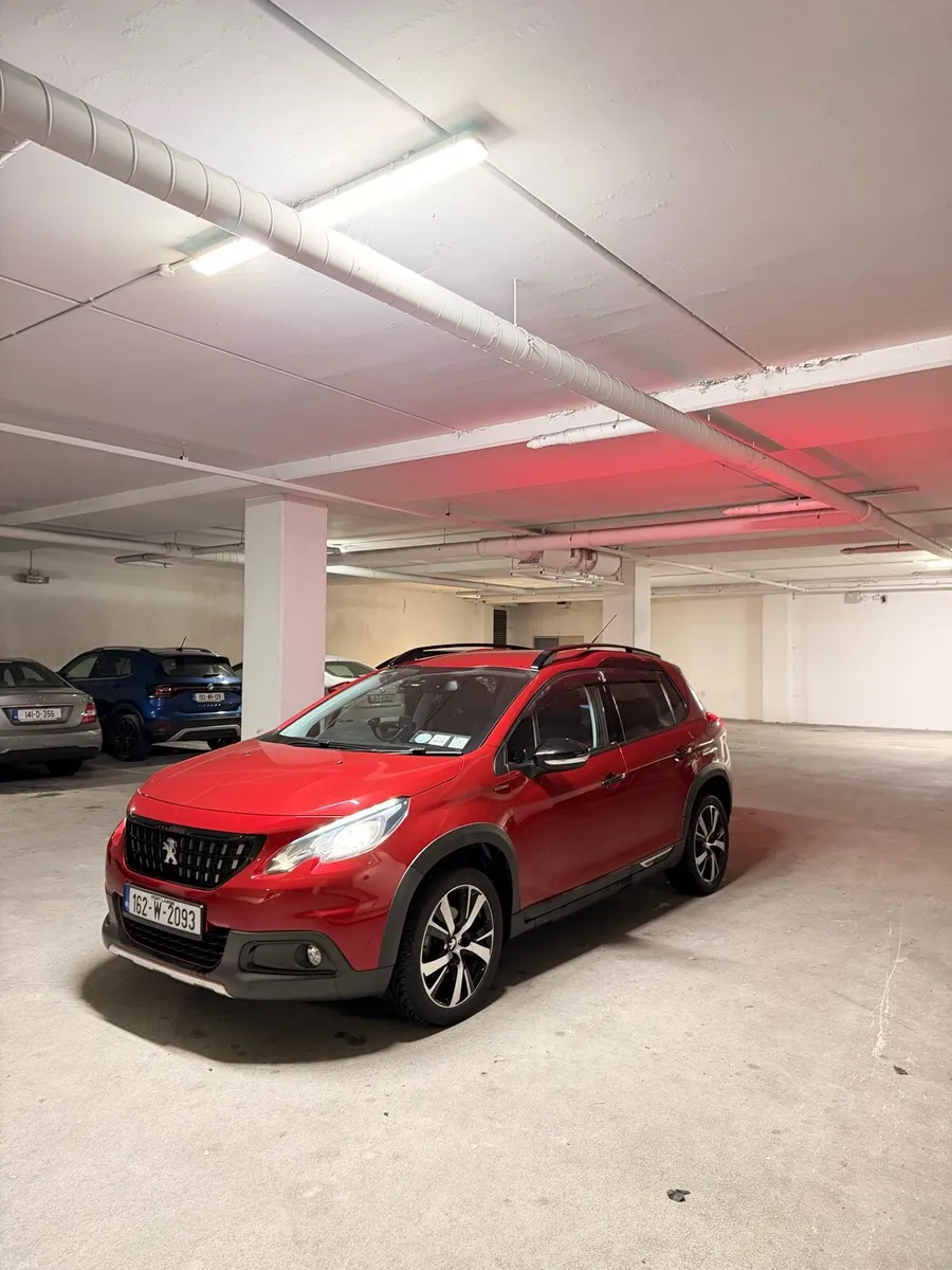 Peugeot GT Line Pure tech 2008, 2016 - Image 1