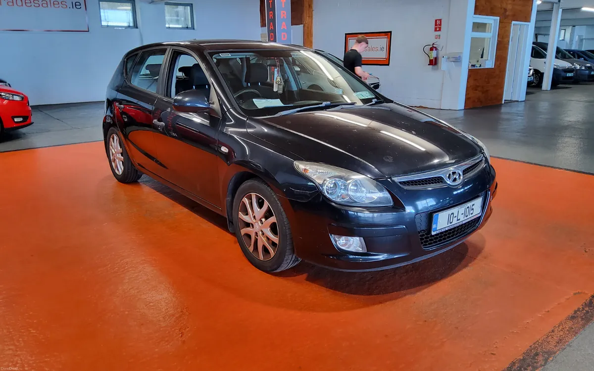 Hyundai i30 2010 - Image 1