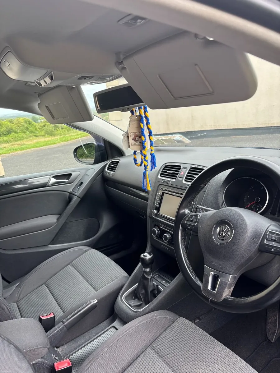 Volkswagen Golf 1.6 TDI Bluemotion 2010 - Image 4