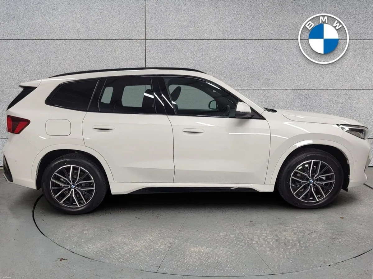 BMW iX1 IX1 EDRIVE20 IX1 EDRIVE20 IX1M - Image 4