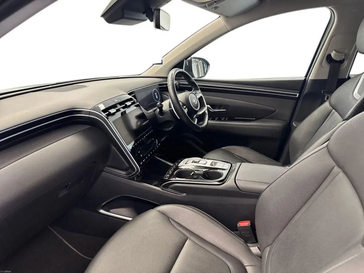 Hyundai Tucson PHEV 4WD EXEC PLUS *JUST IN* €115 P - Image 3