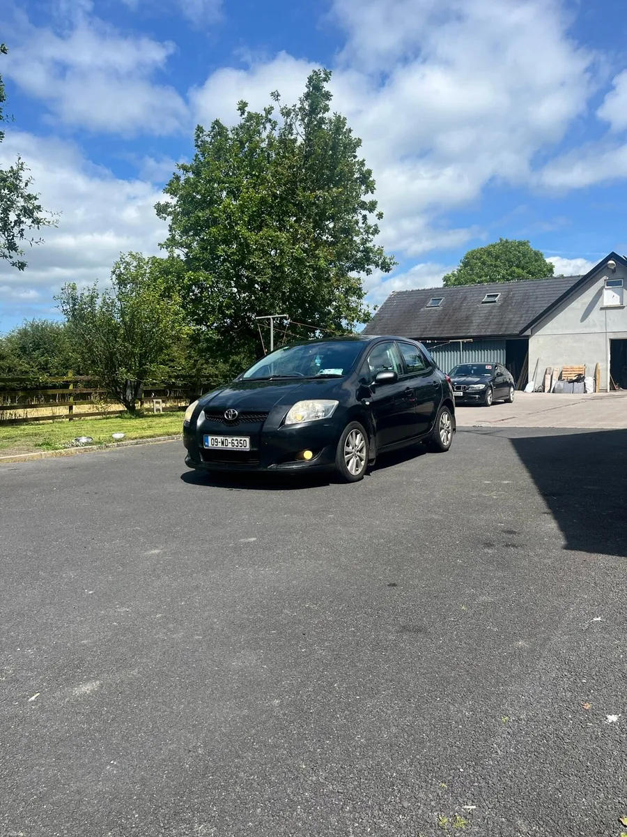 2.0 d4d Toyota Auris - Image 1