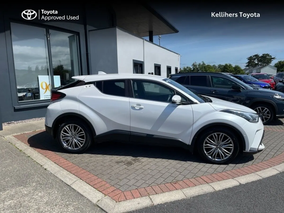 Toyota C-HR HYBRID ELECTRIC SOL - Image 3