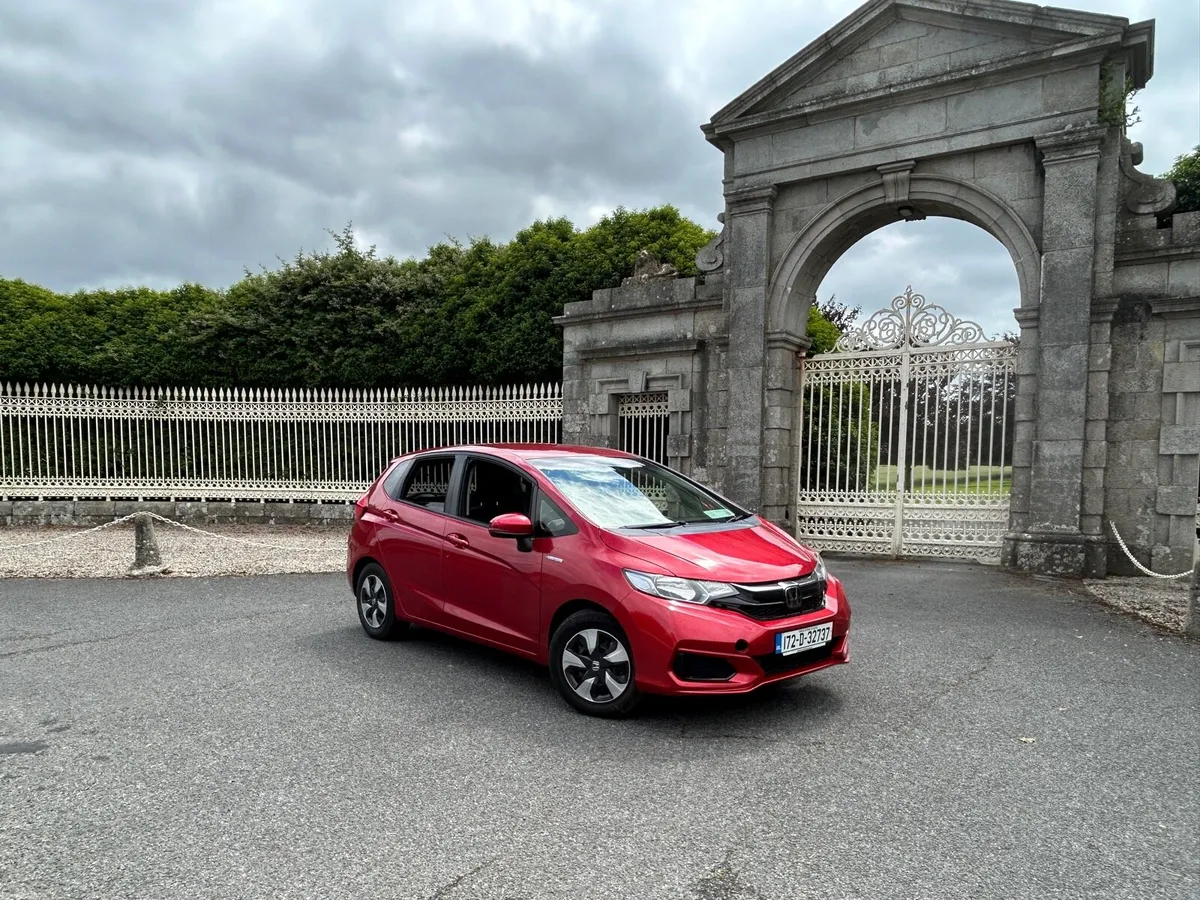 HondaFit Hybrid - 111K km - NCT 06/28 - JAP Import - Image 1