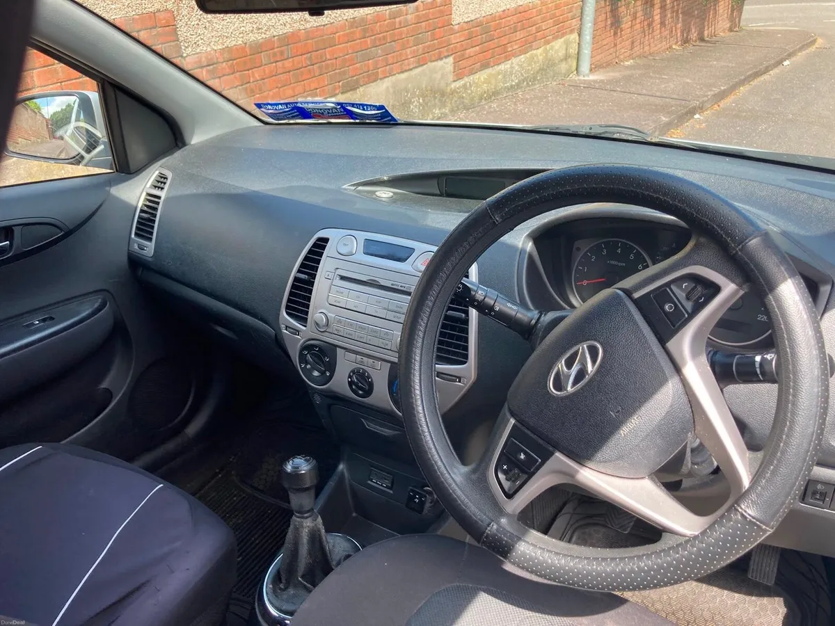 2011 Hyundai i20 - Image 4