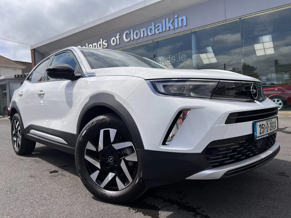 2025 8000kms As New High Spec @ €23,950 - Image 1