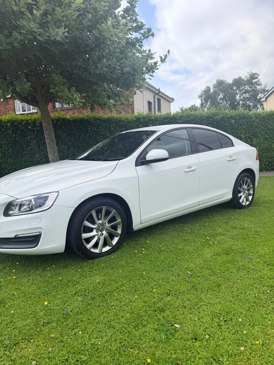 Volvo S60 2013 - Image 1