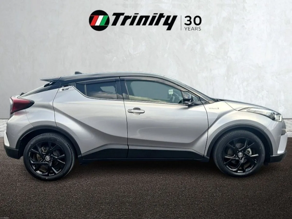 Toyota C-HR ** HYBRID ** AUTO ** HUGE SPEC ** TRIN - Image 5