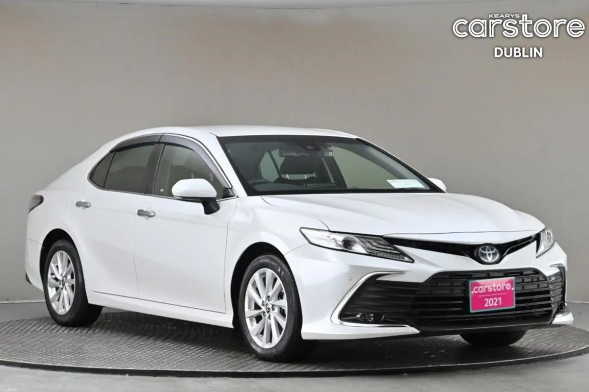Toyota Camry 2.5 HYBRID **REVERSE CAM**PEARL PAINT - Image 1
