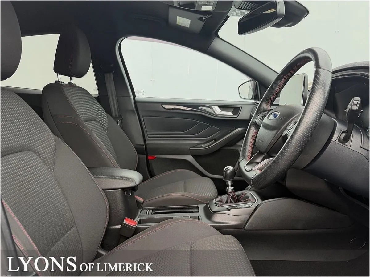 Ford Focus 1.5 TDCi 120PS ST-Line - Image 4