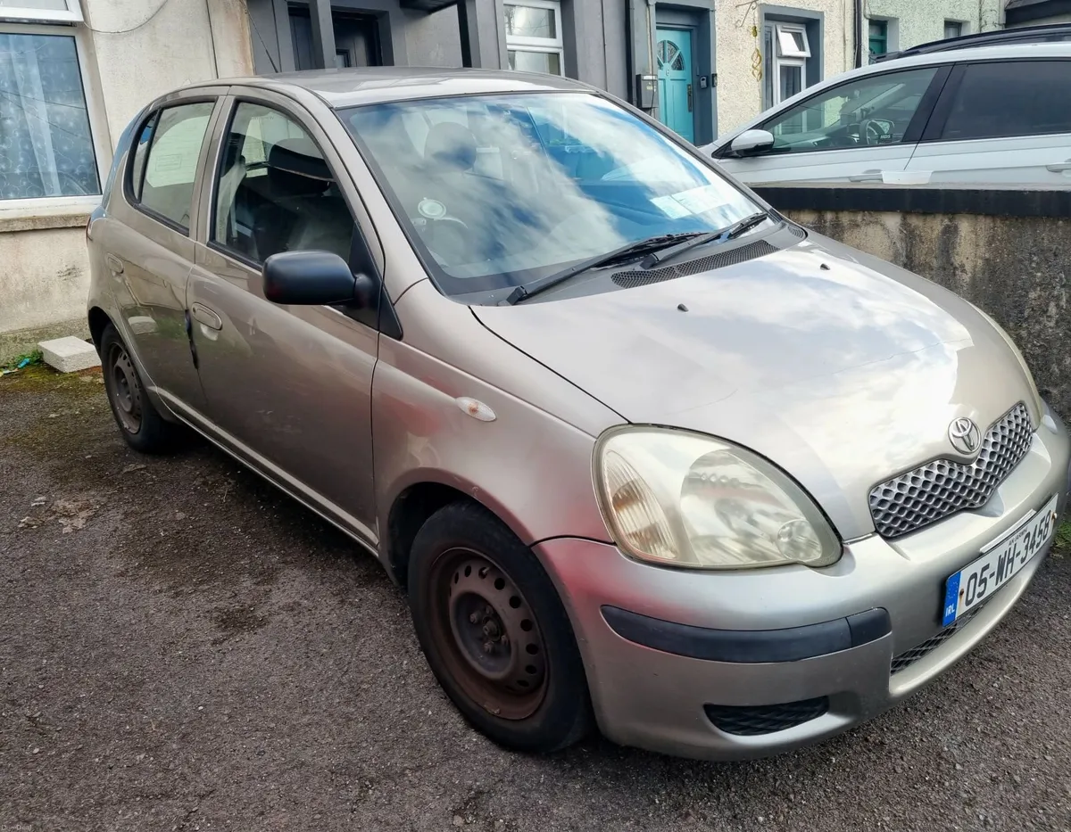 Toyota Yaris 2005 - Image 3