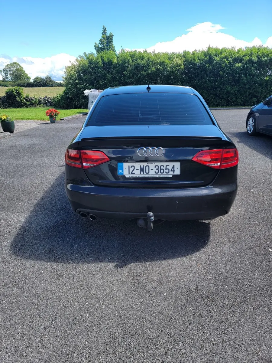 Audi A4 2012 - Image 2