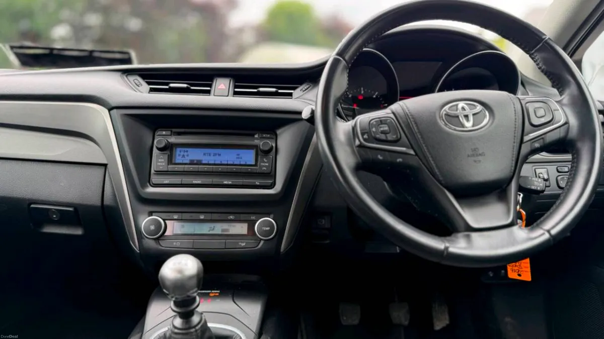 Toyota Avensis - Image 3