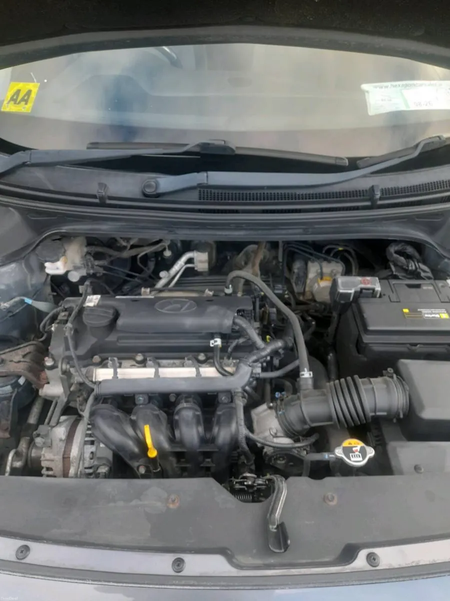 16 hyundai i20 1.2 - Image 4