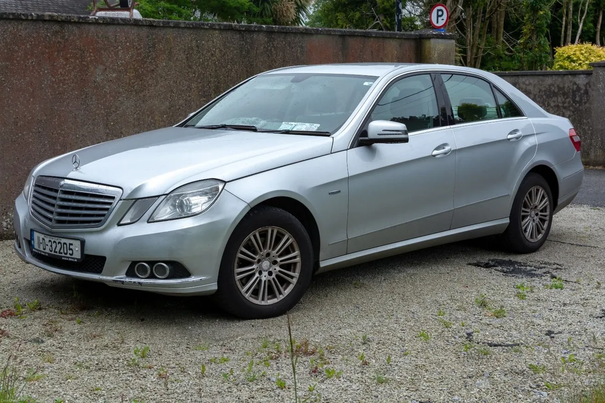 Mercedes-Benz E-Class 2011 - Image 1