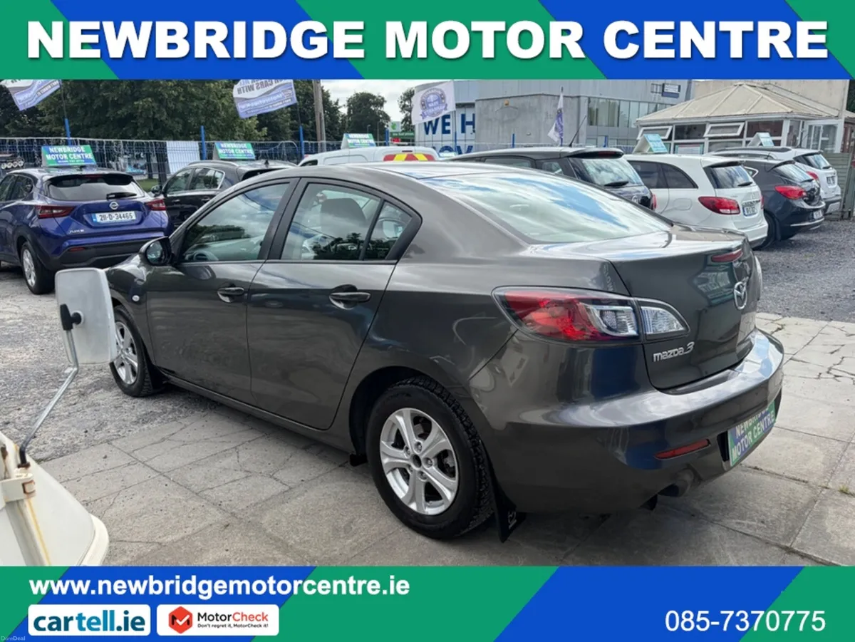 Mazda Mazda3 1.6 D EXECUTIVE 115PS 4DR - Image 5