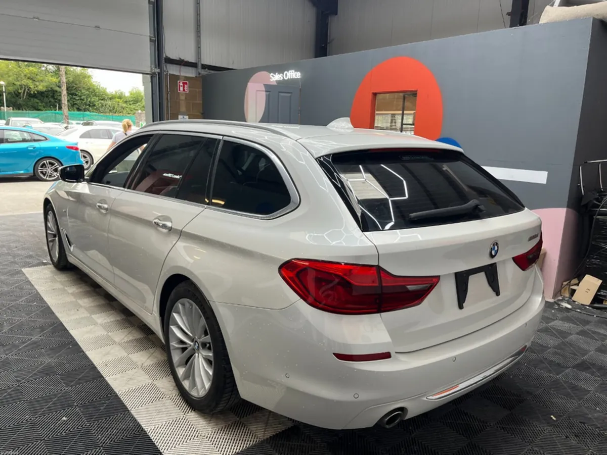 BMW 5-Series 2018 BMW 523D WAGON TOURING 2.0 AUTOM - Image 4
