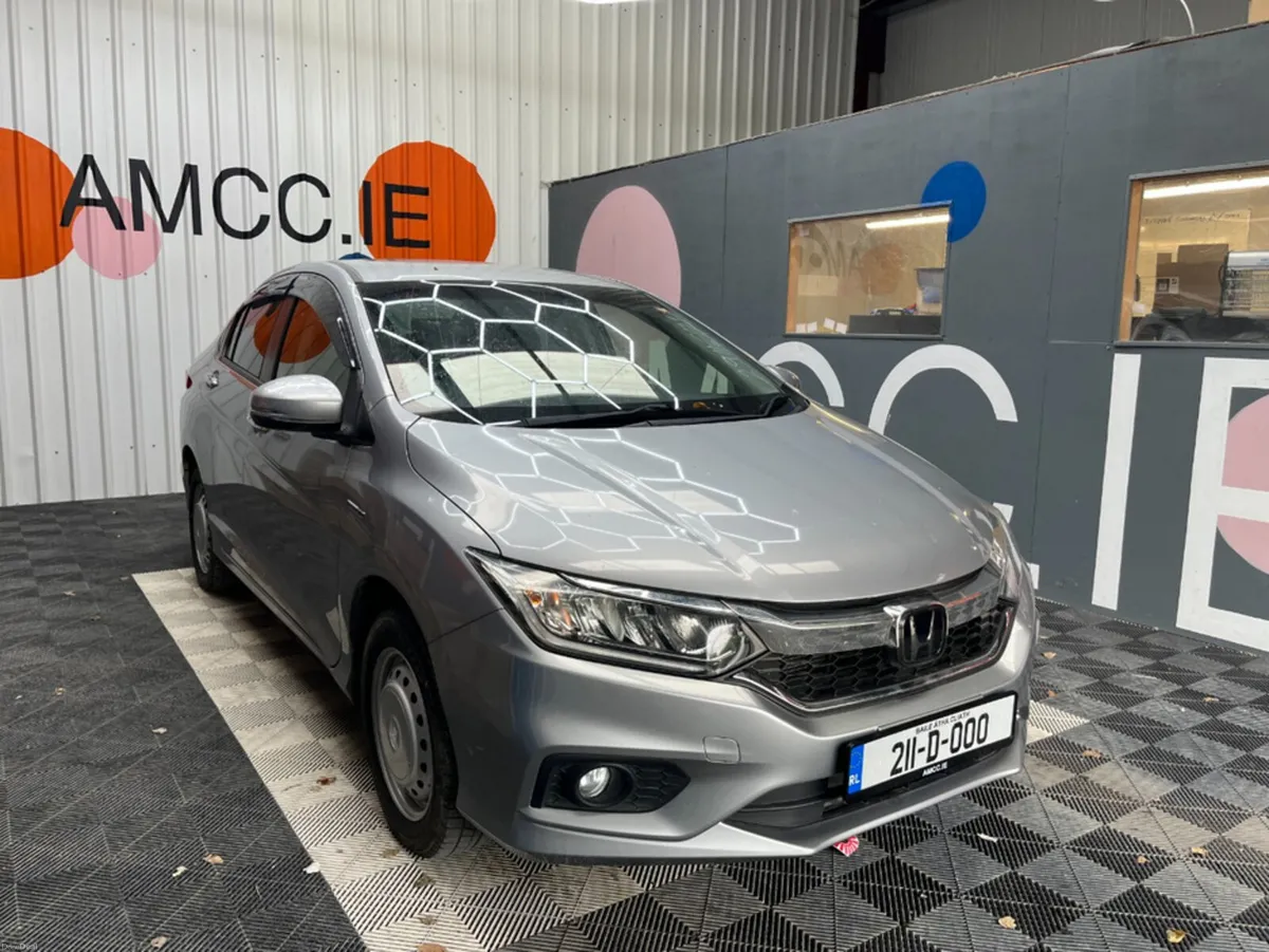 Honda Grace 2021 HONDA GRACE HYBRID LX 1.5 AUTOMAT - Image 1