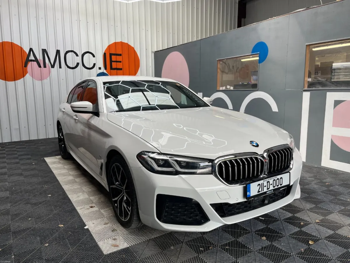 BMW 5-Series 2021 BMW 530E M-SPORT 2.0 AUTOMATIC / - Image 1