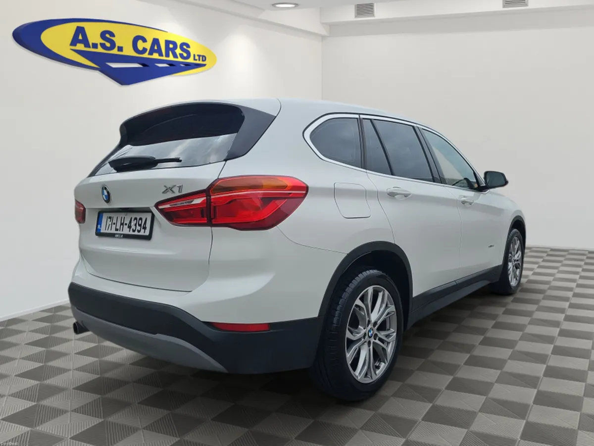 BMW X1 1.5L AUTO ** FULL BEIGE LEATHER  ** ELECTRI - Image 4