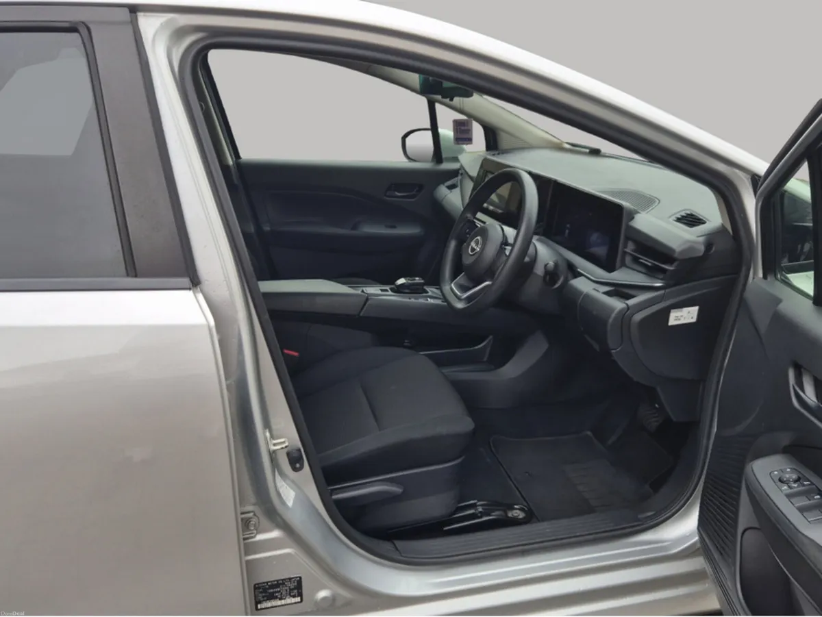 Nissan Note **** NEW MODEL *** 1.2  SELF CHARGING - Image 6