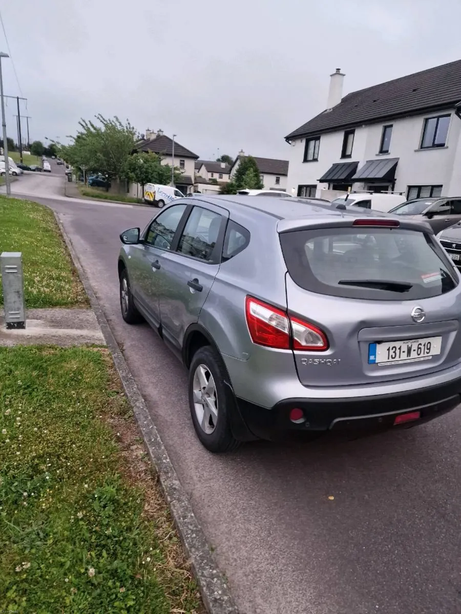 2013 Nissan  Qashqai - Image 1