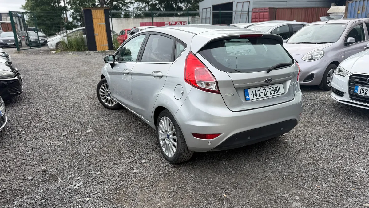 Ford Fiesta 2014 Low Mileage - Image 4