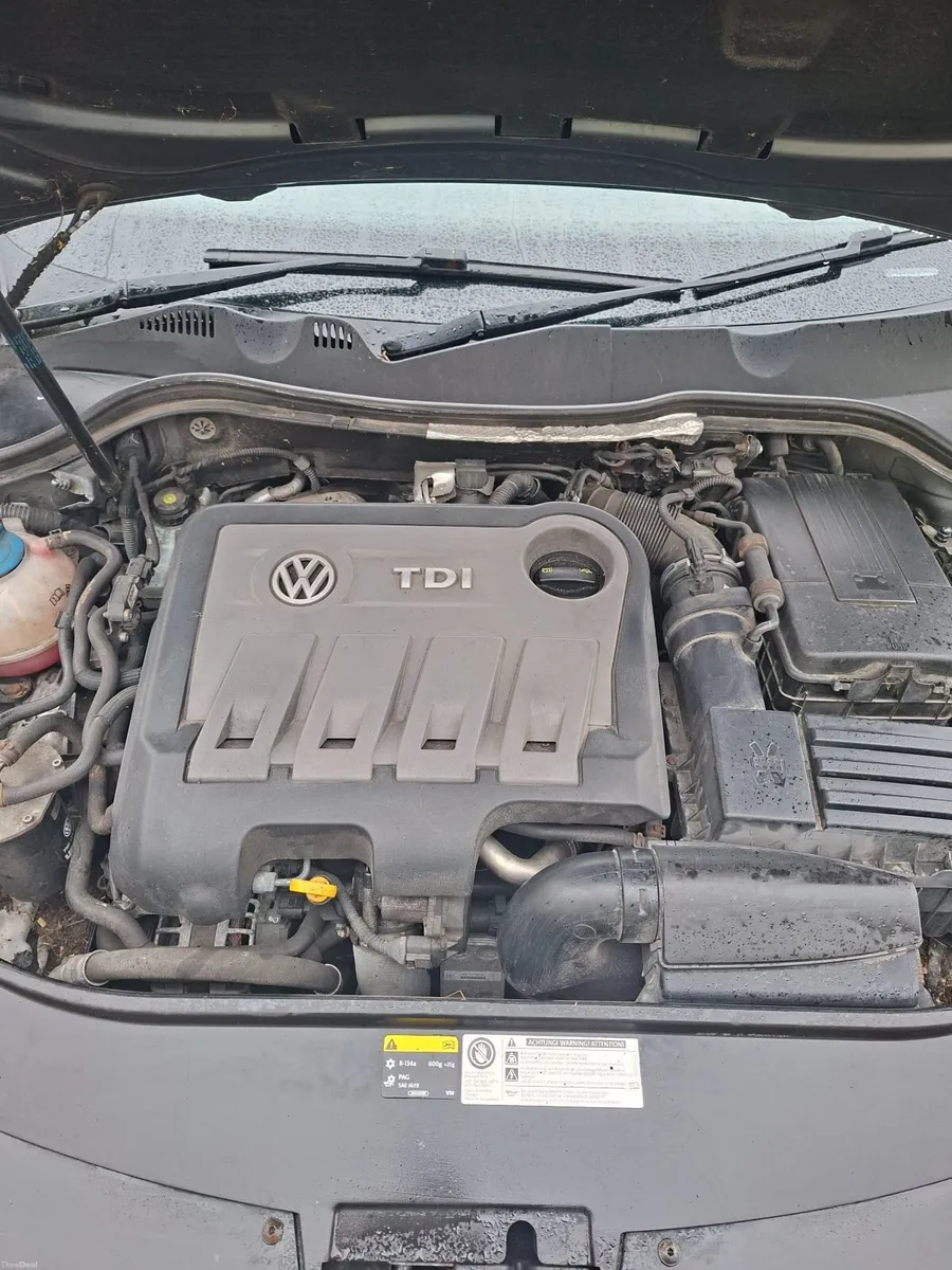 Volkswagen Passat 2013 - Image 3