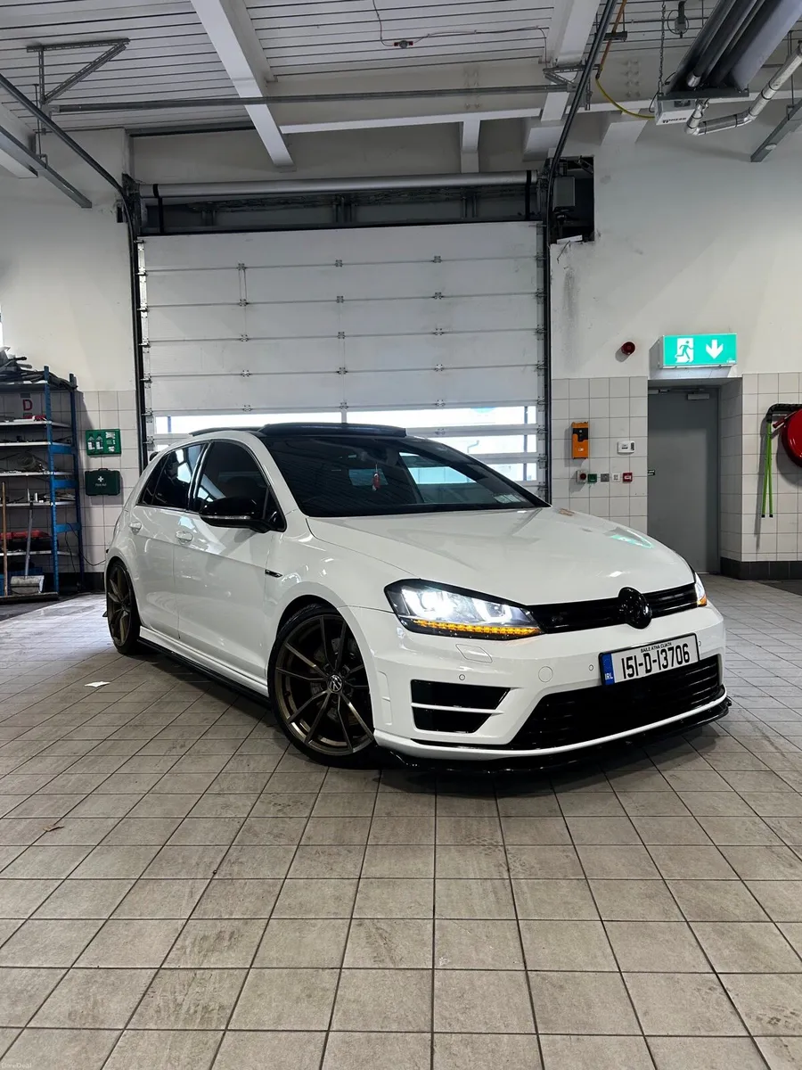 Golf R - Image 1