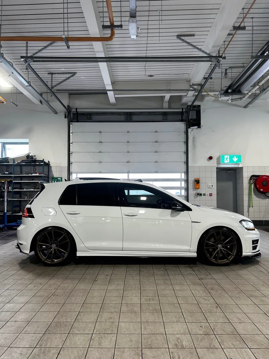 Golf R - Image 5